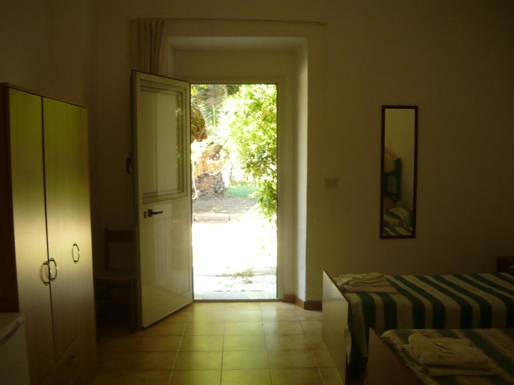 מלון ואלדוריה Agriturismo Crabileddu חדר תמונה